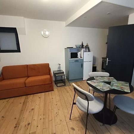 Charmante Maison De Ville Les 2B46 Кахор Екстериор снимка
